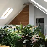 Апартаменты Zimo Taliandoeroegdi Mozihaz Taliandorogd