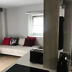 Апартаменты Zimo Taliandoeroegdi Mozihaz *