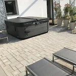 Апартаменты Zimo Taliandoeroegdi Mozihaz *