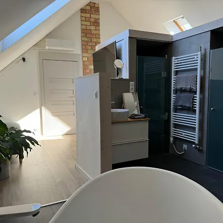 Apartman Zimo Taliándörögdi Moziház *