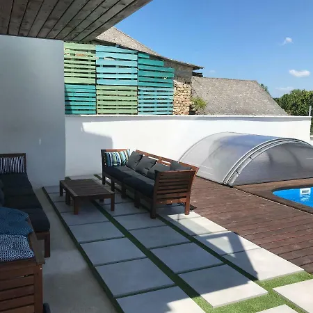 Zimo Taliándörögdi Moziház Apartman *