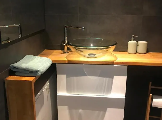 Zimo Taliandoeroegdi Mozihaz * Taliandorogd