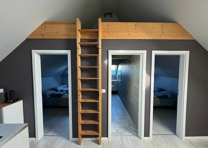 Zimo Taliandoeroegdi Mozihaz דירה