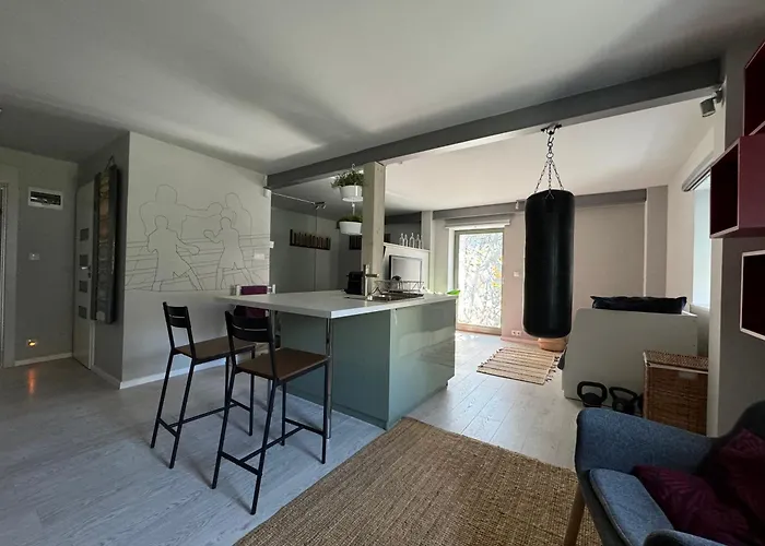 Zimo Taliandoeroegdi Mozihaz