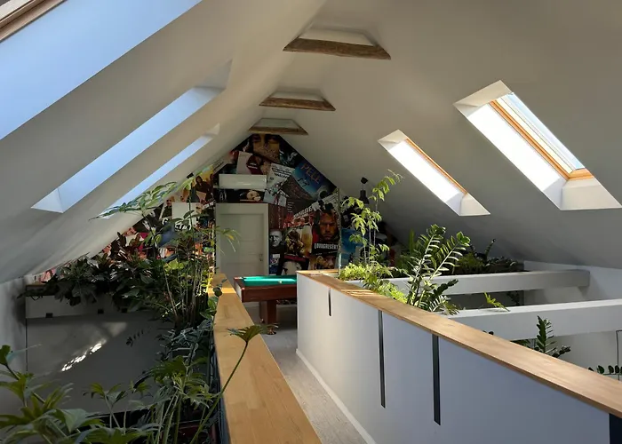 דירה Zimo Taliandoeroegdi Mozihaz *