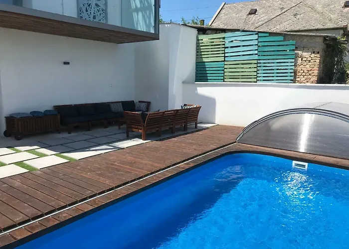 דירה Zimo Taliandoeroegdi Mozihaz